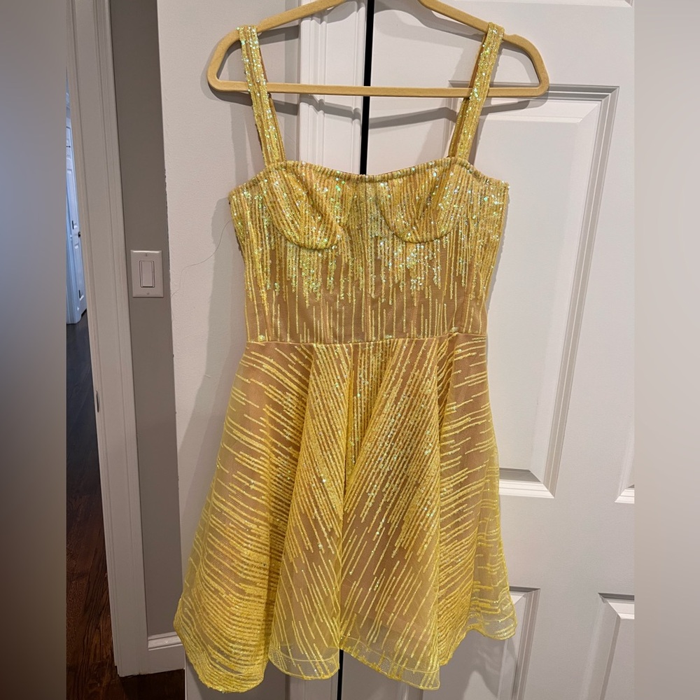 Bronx and Banco short dress.